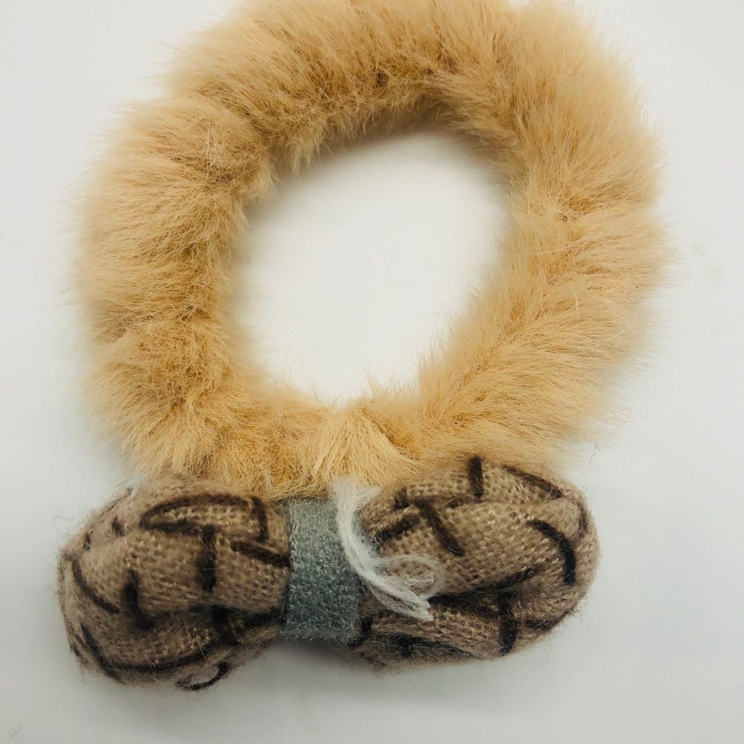 Korean Internet celebrity autumn and winter love plush hair tie hair ring, cute girl hair tie plush Japanese-style versatile hair tie for girls detail image 5