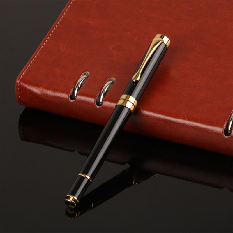 Metal signature pen for office and business use, financial special signature pen, creative set of metal pen Application Scenario