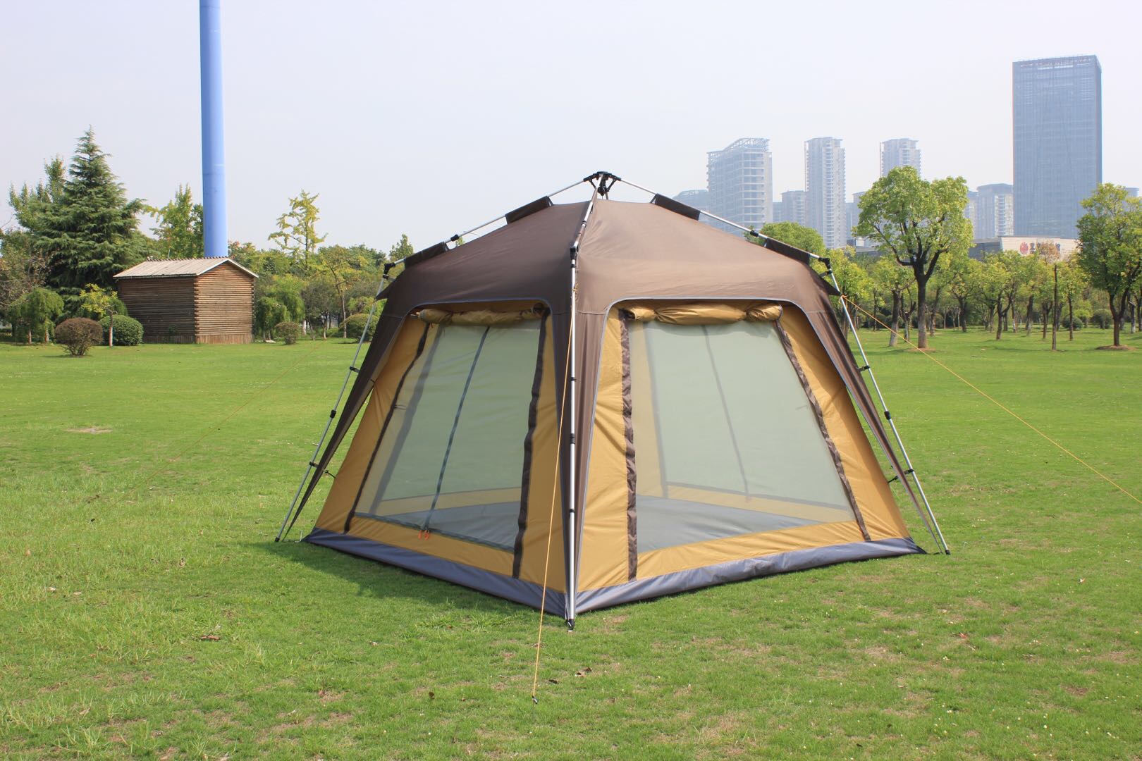 Dual-purpose automatic tent detail image 1