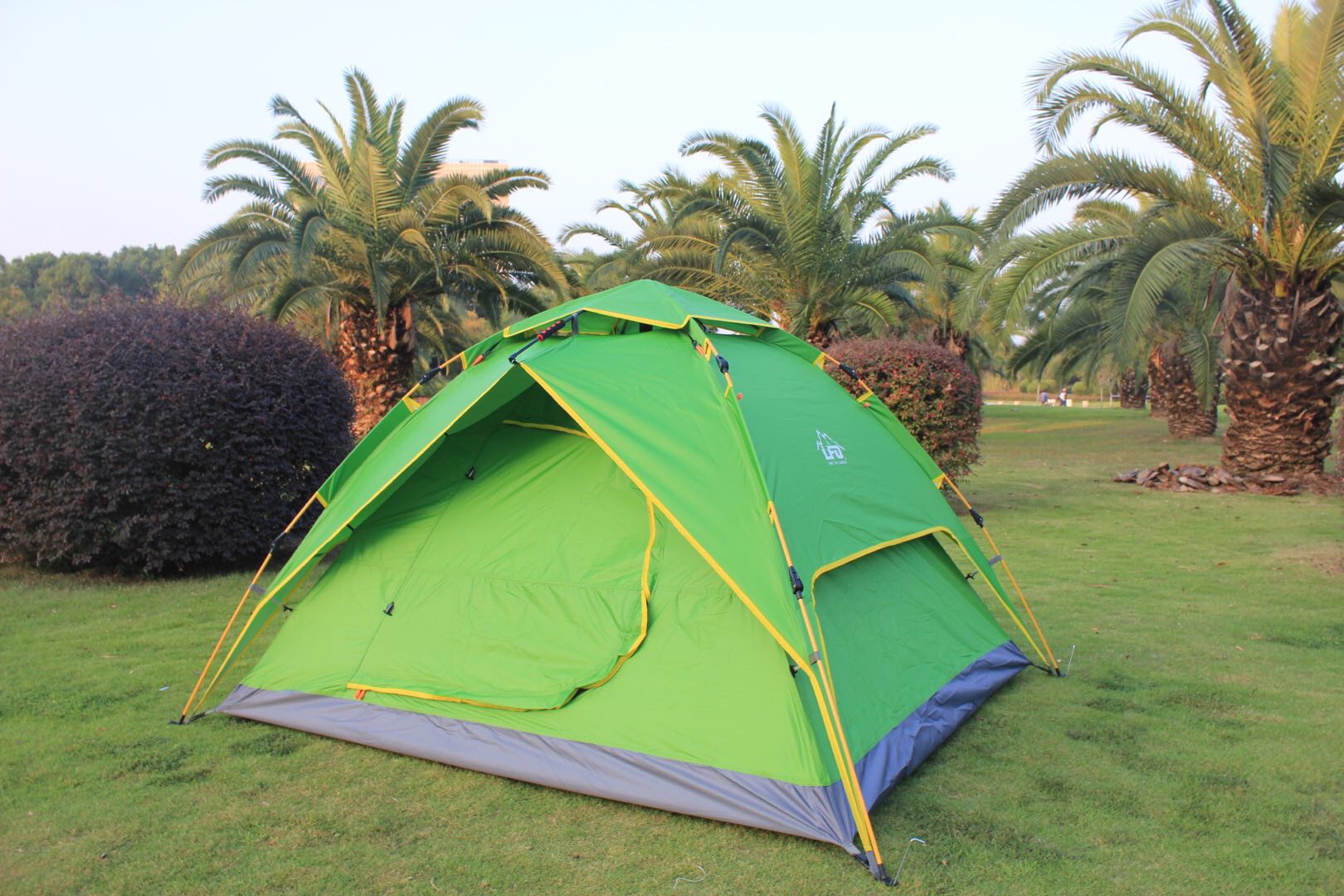 Four-person sun protection automatic tent detail image 1