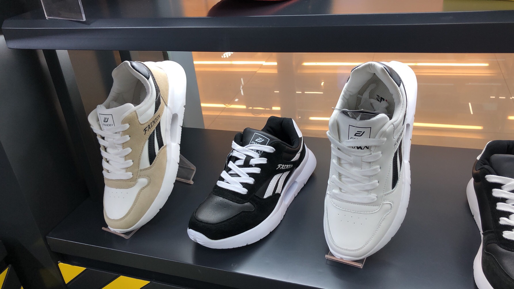 Fan De describe pic - 5