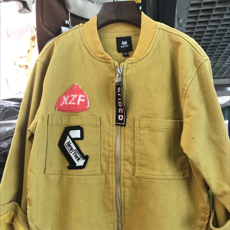 Yellow jacket thumbnail