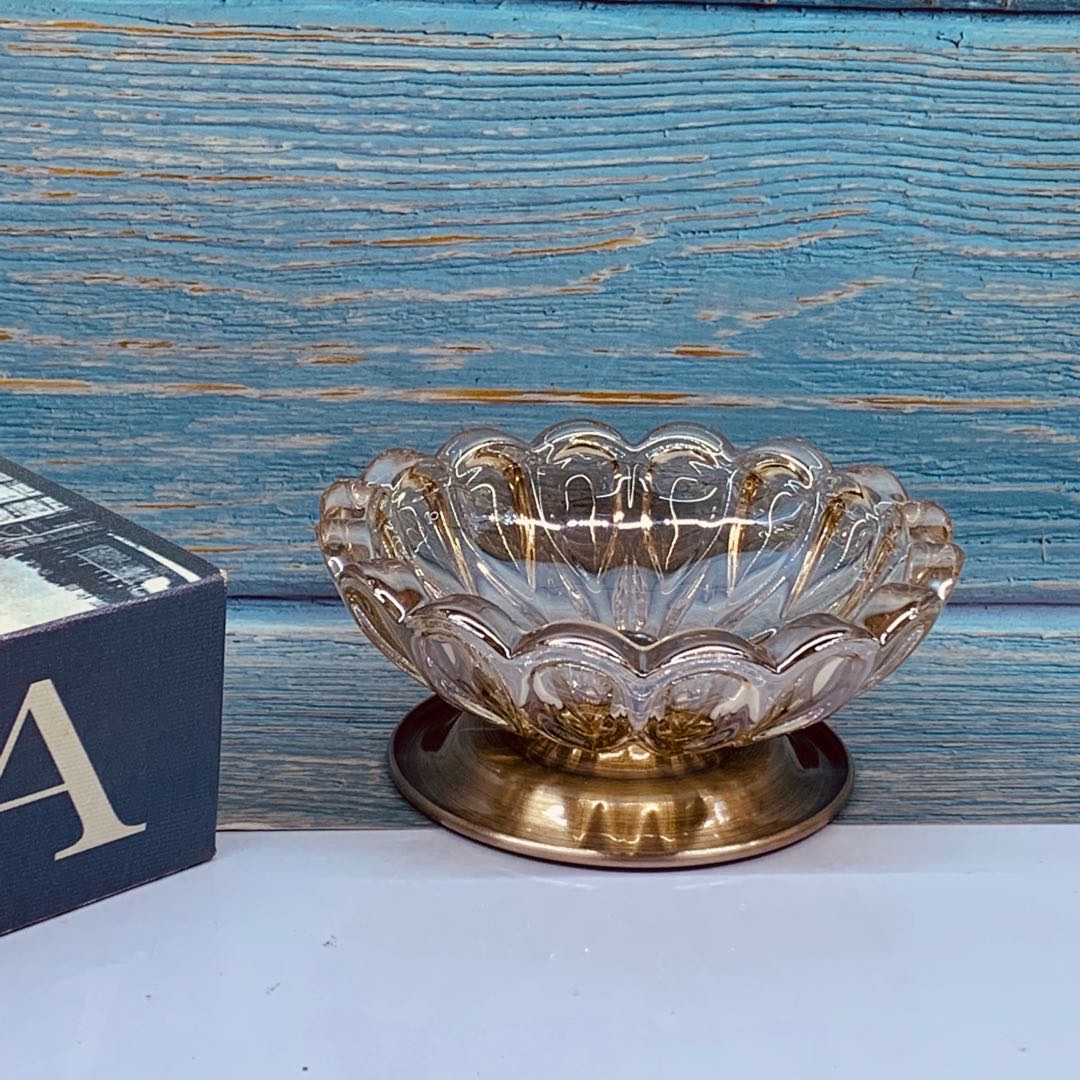 مصنوعات شاي خلاقة من الطراز الأوروبي، زخارف، زجاجية كريستالية، منفضة سجائر، إطار 12CM Application Scenario