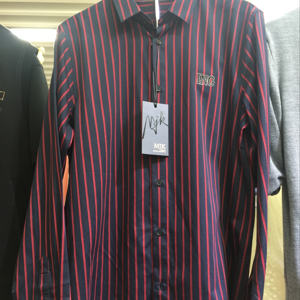 Men's casual shirt