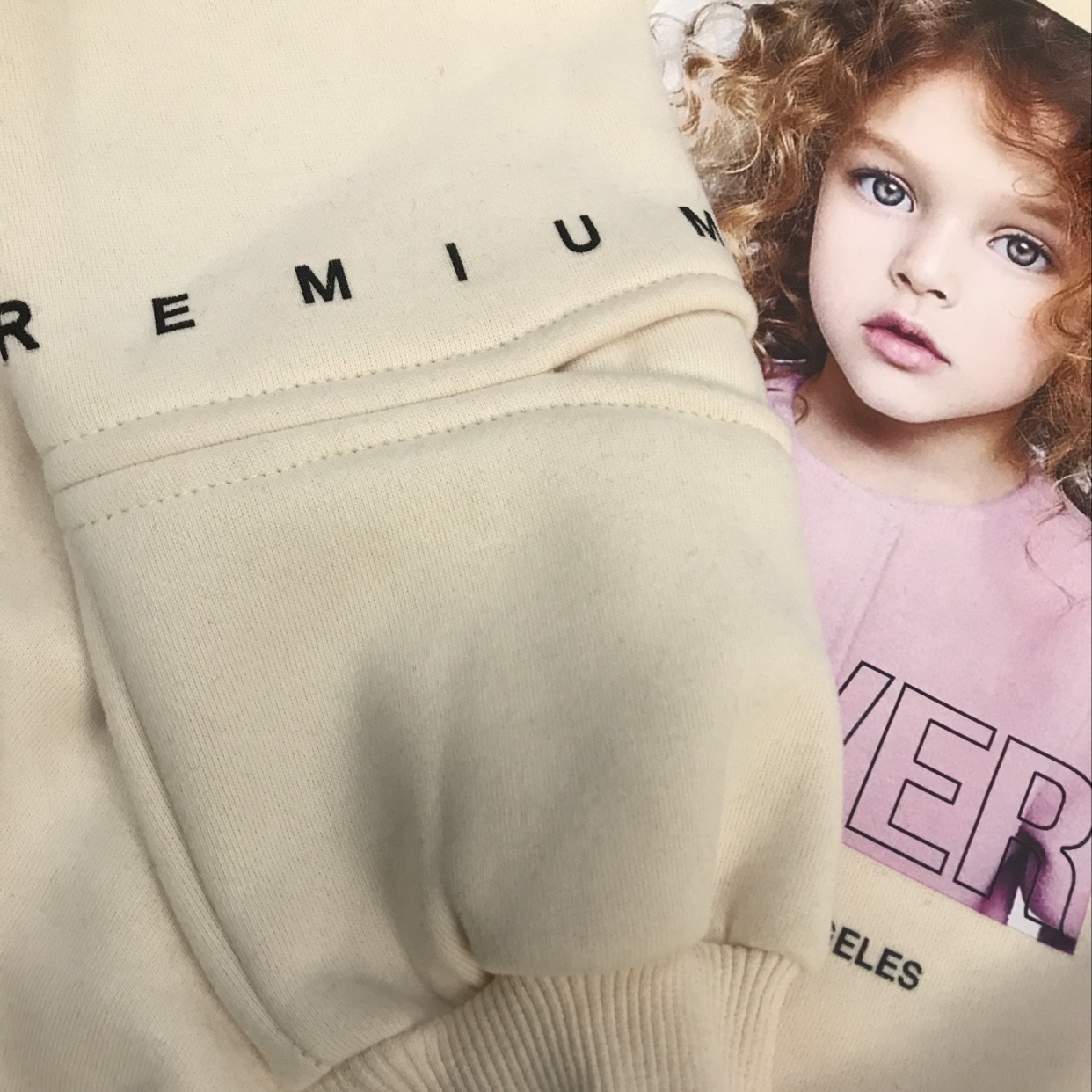 Girls' hoodie undefined