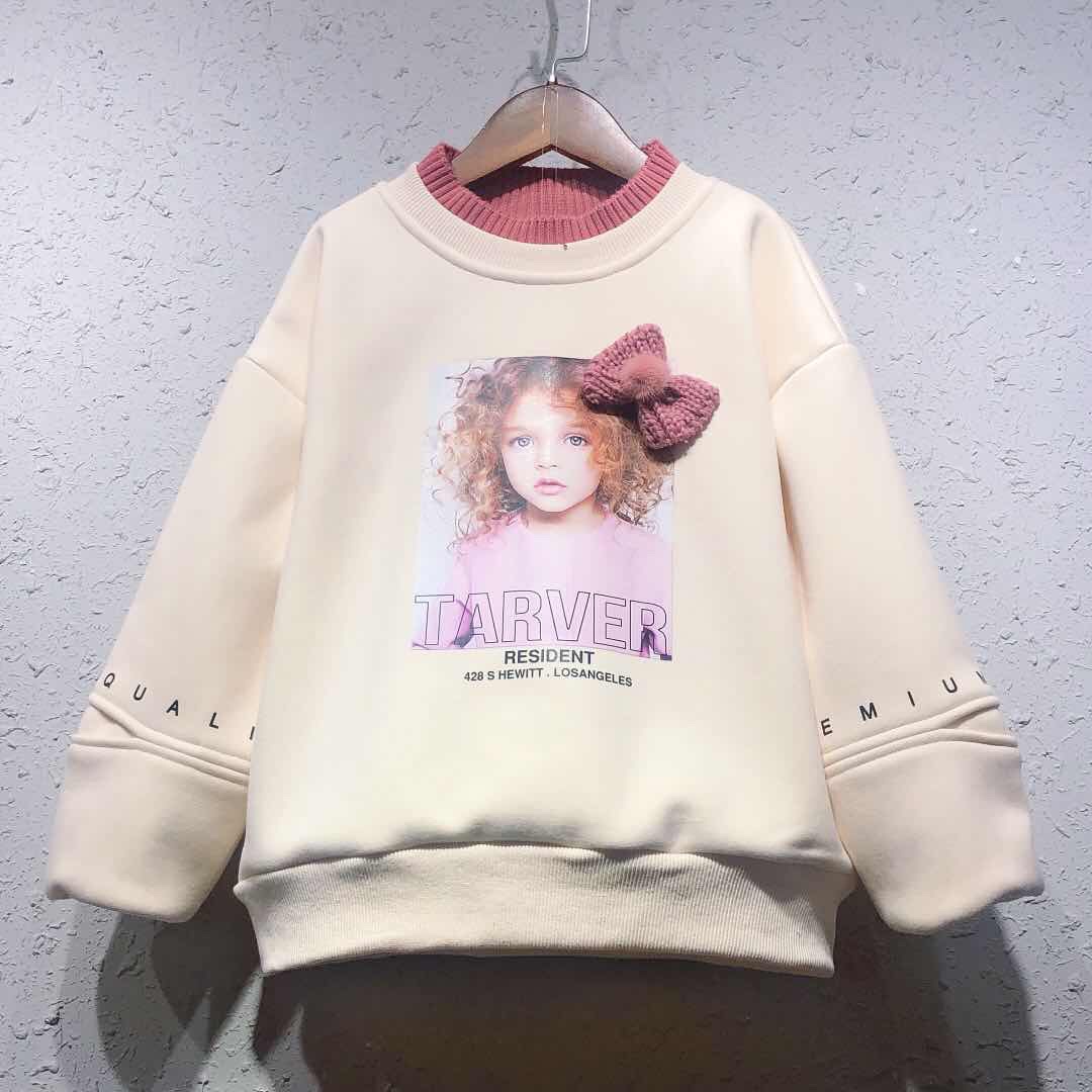 Girls' hoodie Application Scenario