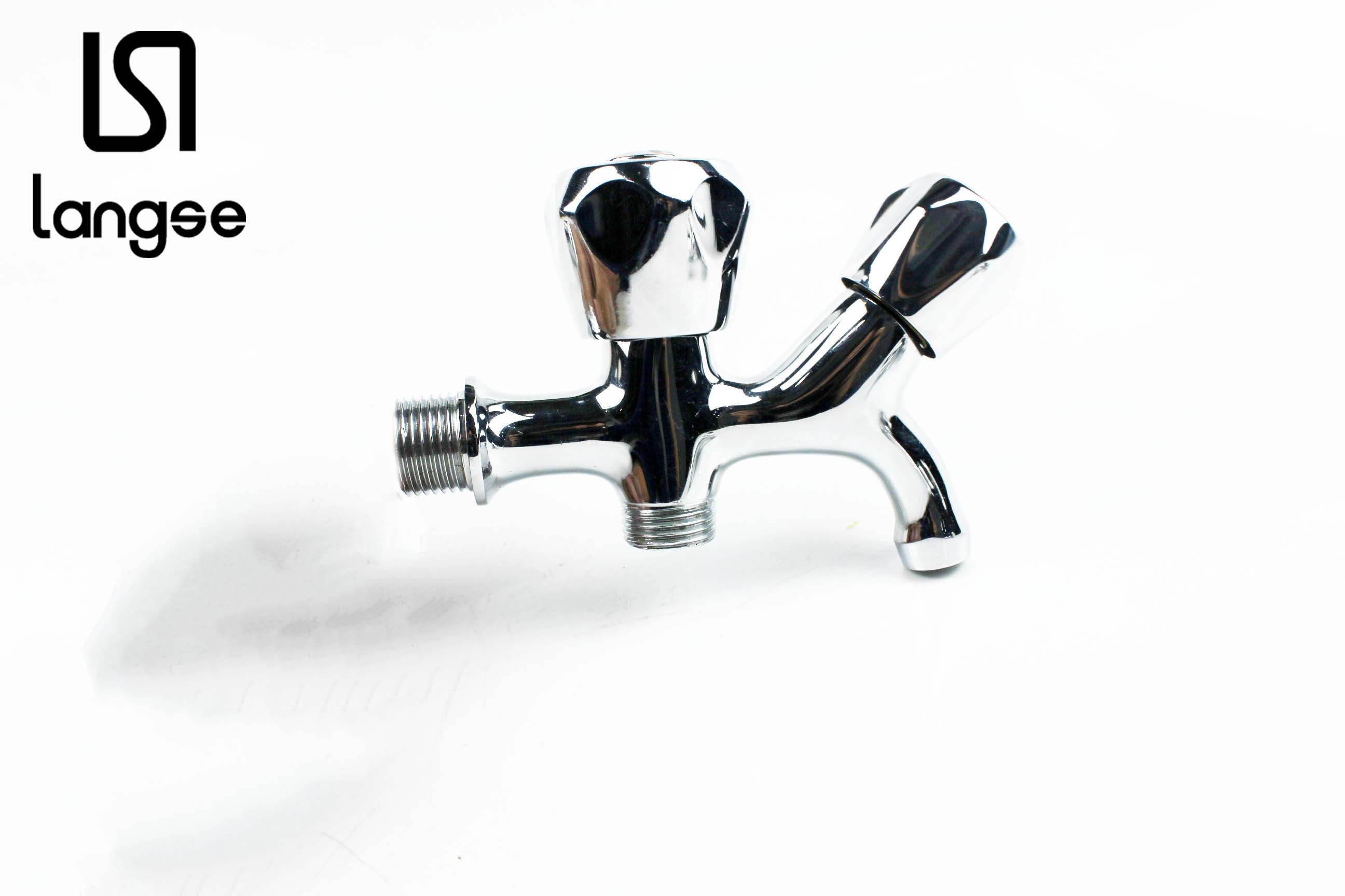 1/2*1/2 Multi-Purpose Zinc Alloy Washing Machine Faucet Application Scenario