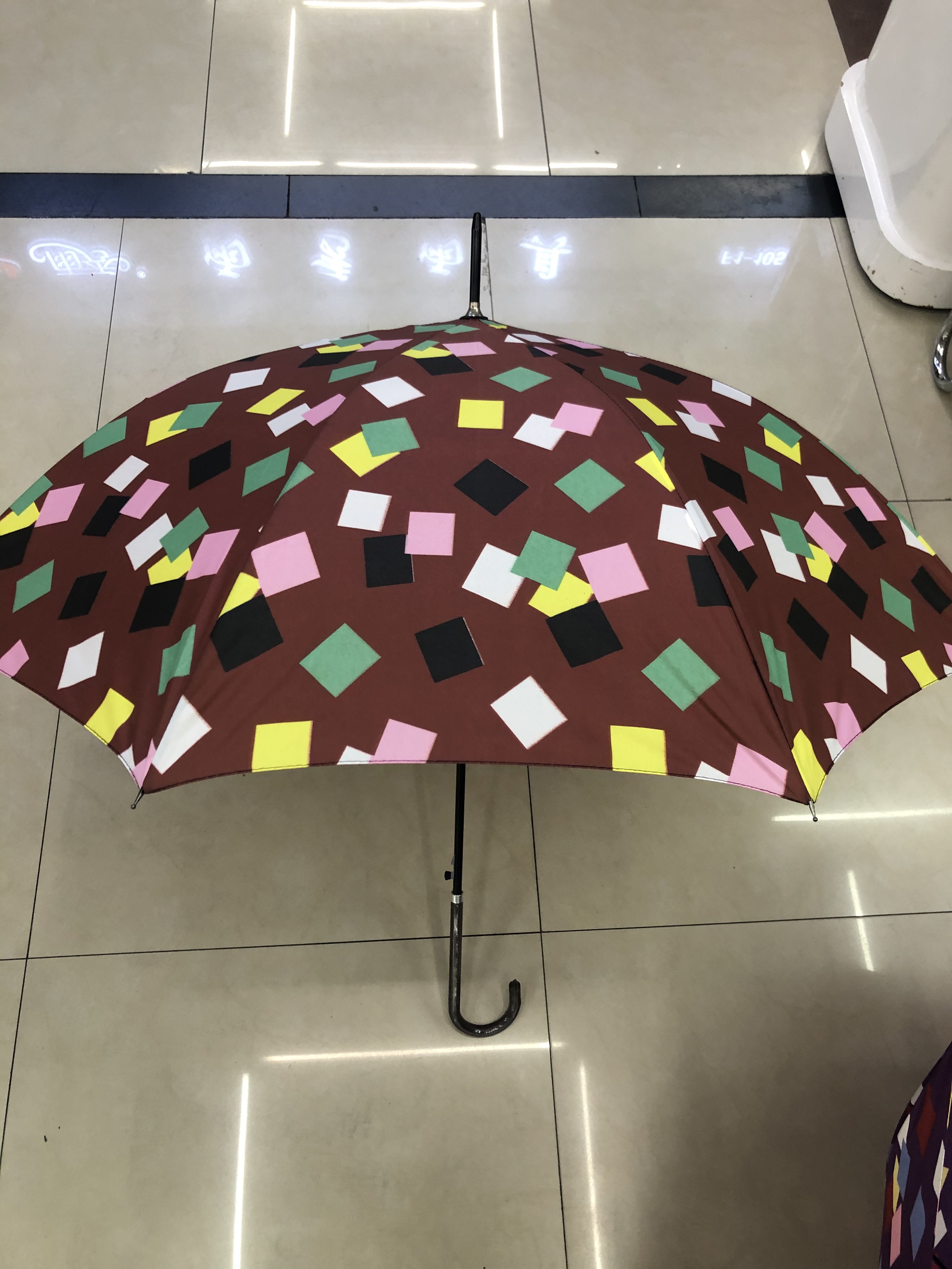 60 Cm Lady Umbrella Application Scenario