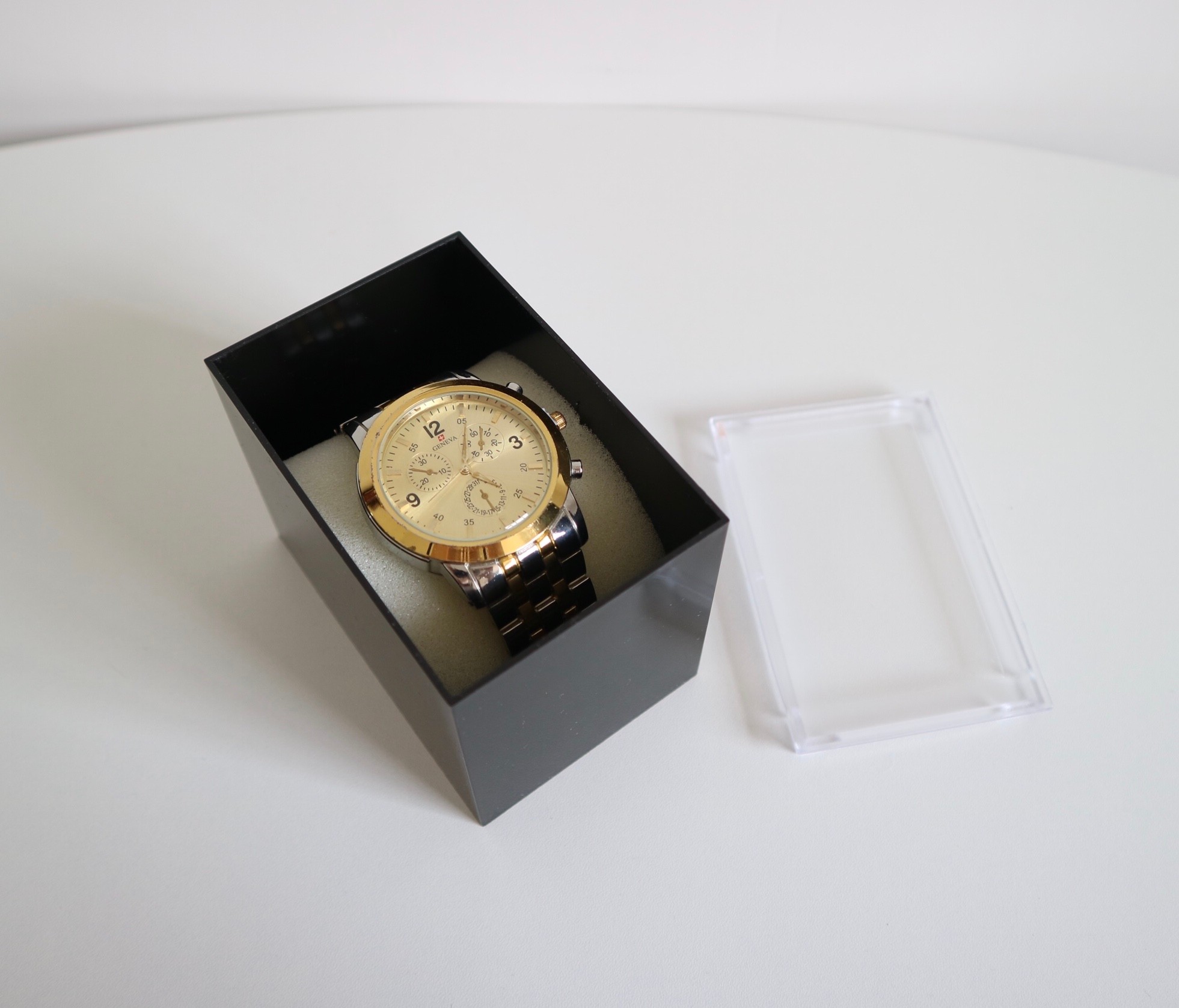 Plastic watch box, C-shaped transparent watch box, gift box, acrylic in stock, custom-made, factory direct sales detail image 7