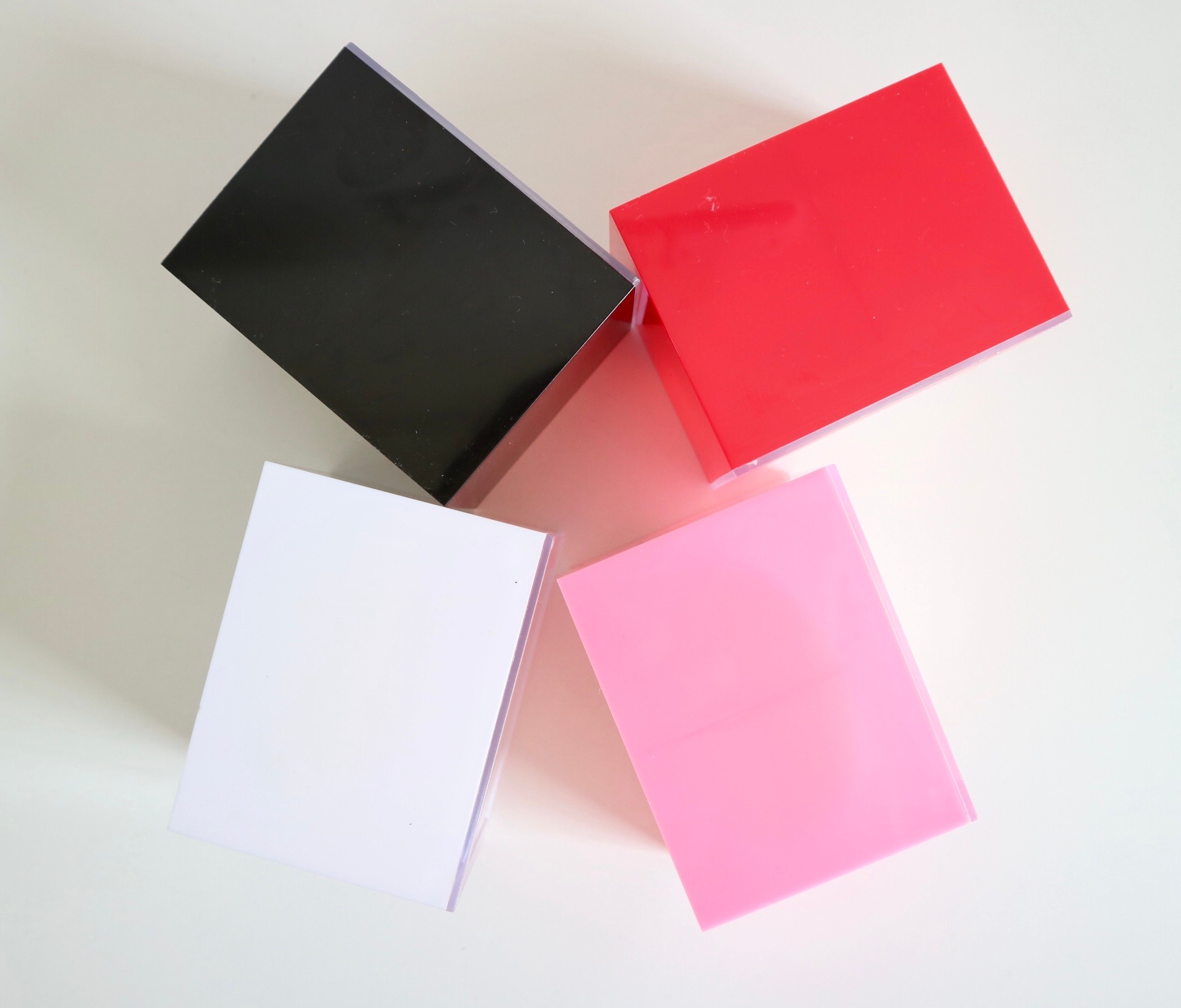 Plastic watch box, C-shaped transparent watch box, gift box, acrylic in stock, custom-made, factory direct sales detail image 3