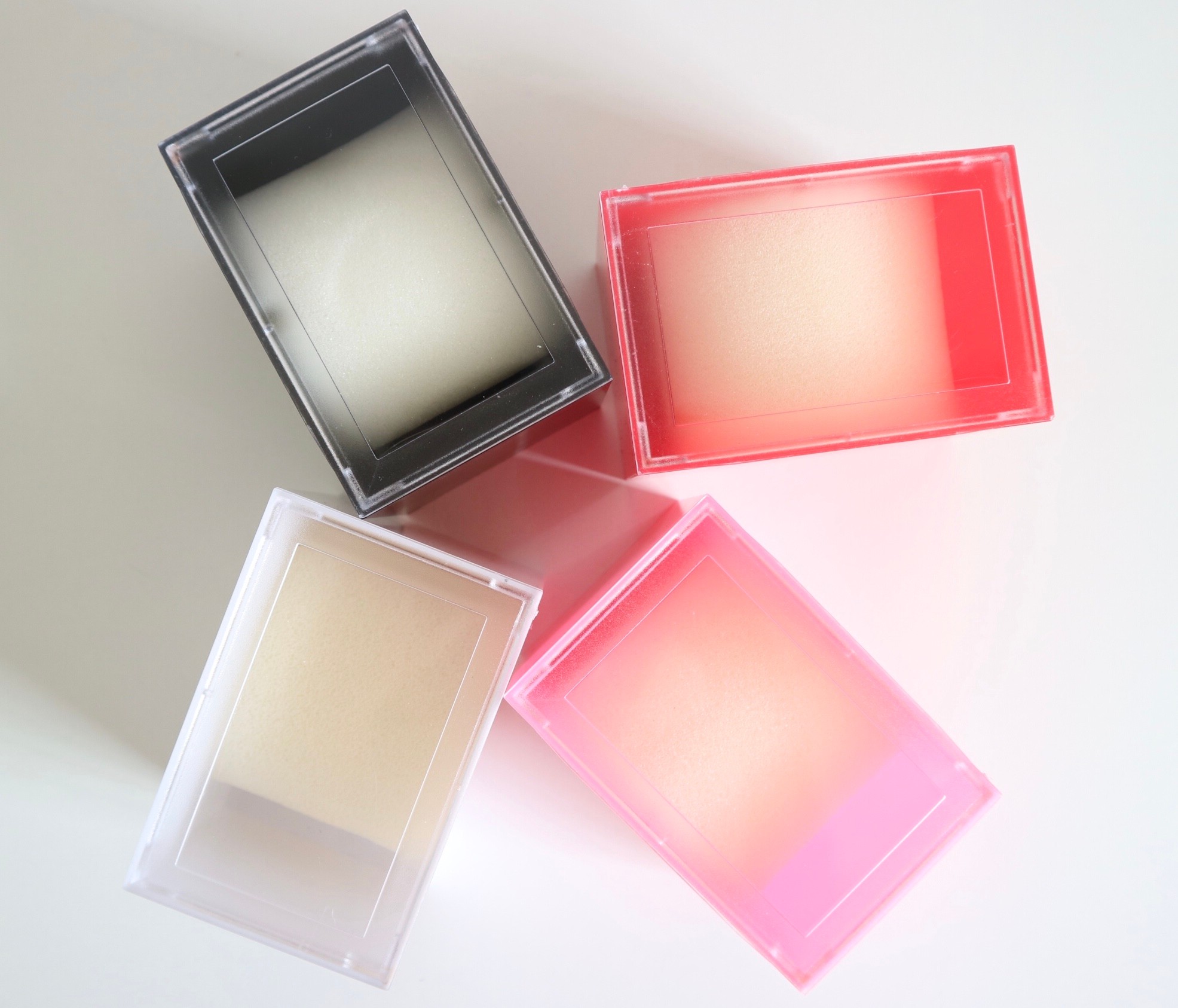 Plastic watch box, C-shaped transparent watch box, gift box, acrylic in stock, custom-made, factory direct sales detail image 4