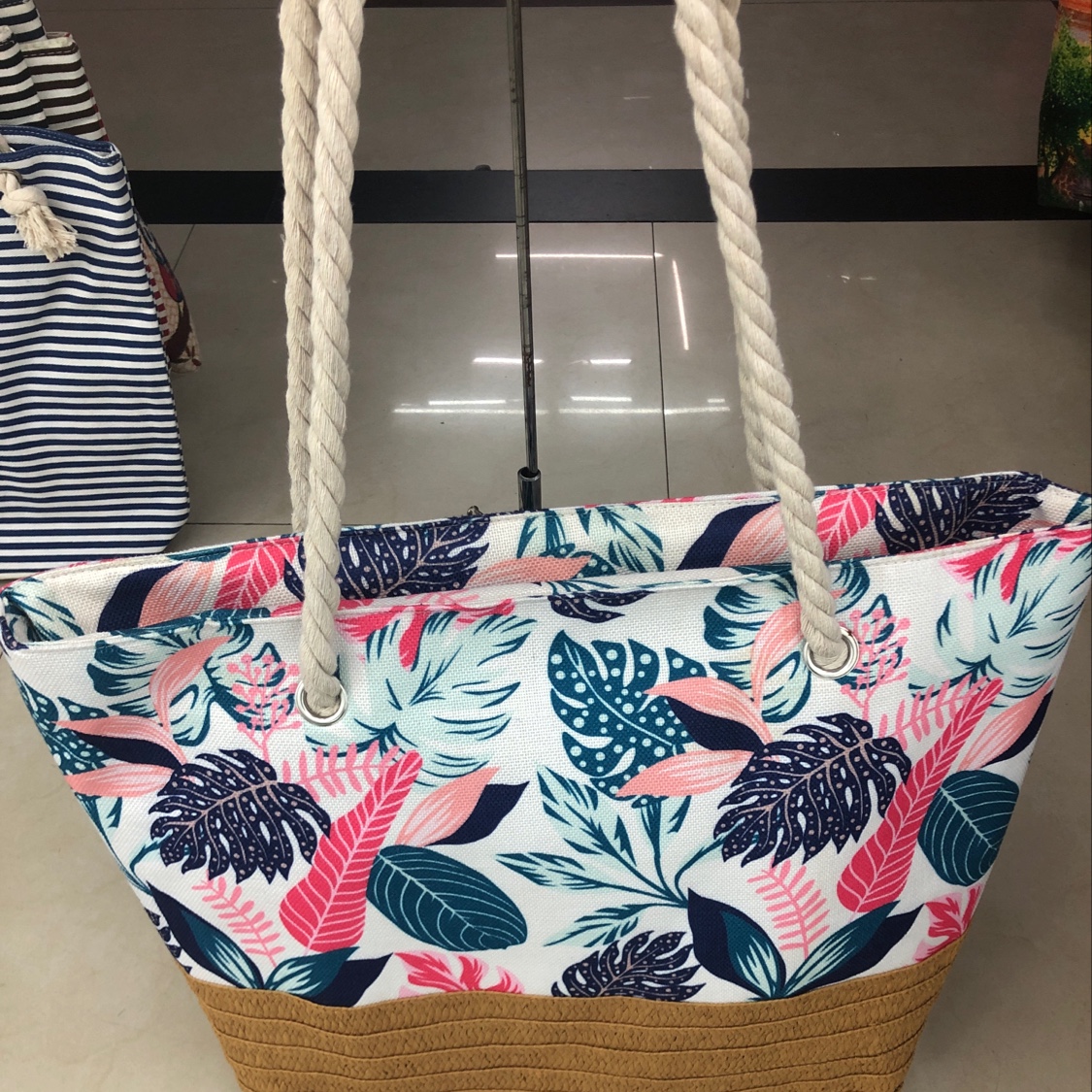 印花拼接草编产品图