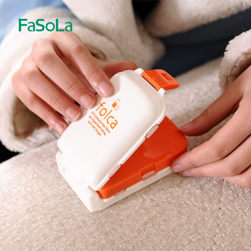 Creative small medicine box, portable one-week dispensing medicine box, portable storage mini folding medicine box Specification image