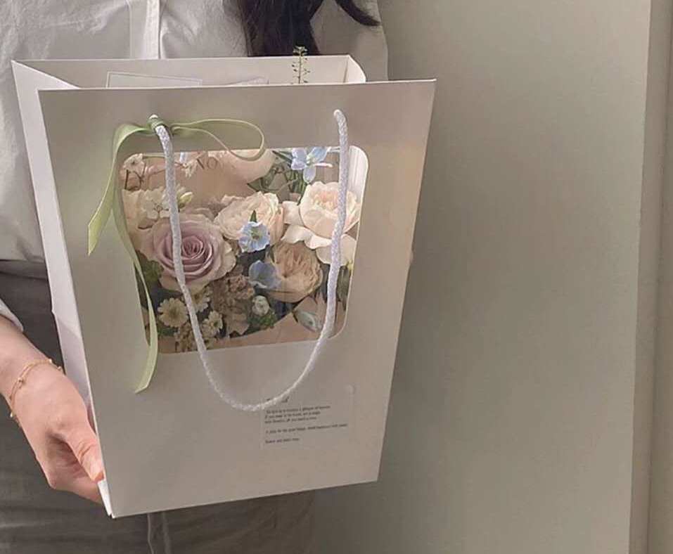 T型彩色开窗手拎花盒花篮子ins风