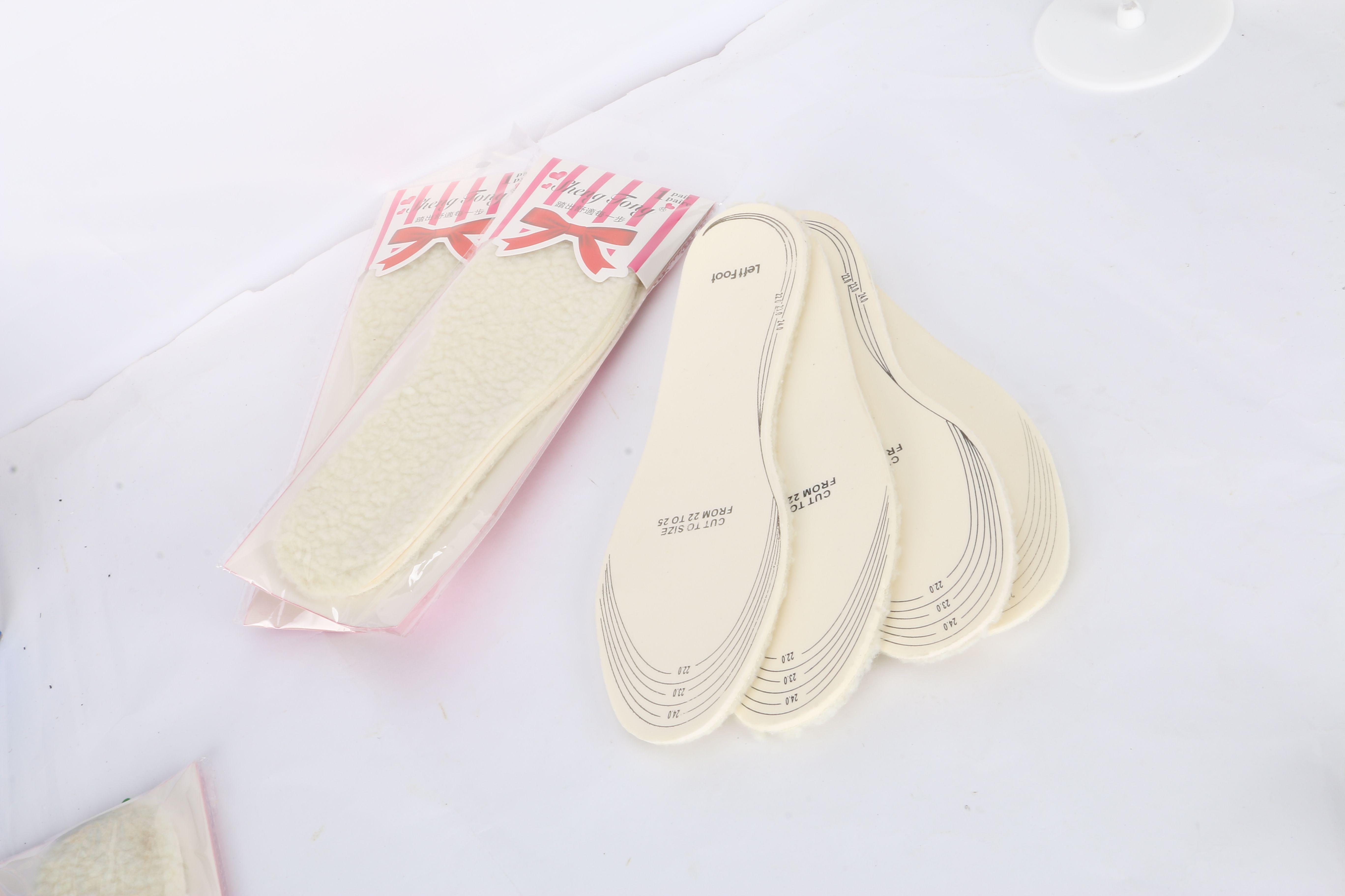 Latex female thermal insole wool insole fur one piece shearing yards lamb wool thermal insole wholesale