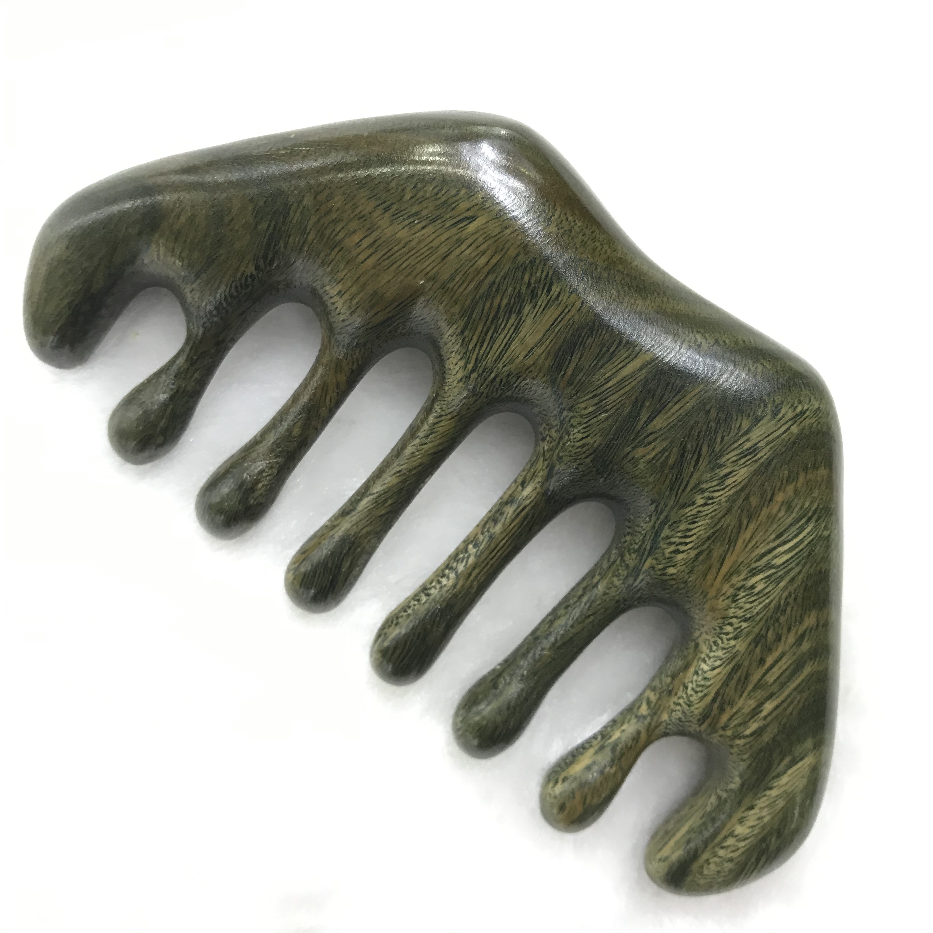 Seven types of natural wood green sandalwood massage combs are randomly dispatched. The specific sizes are shown in the video undefined