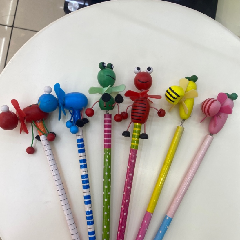 风车工艺铅笔书写工具学生文具