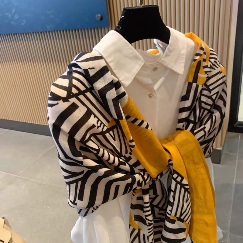 爆款新款斑马纹围巾外贸披肩厂家直销海边度假产品图