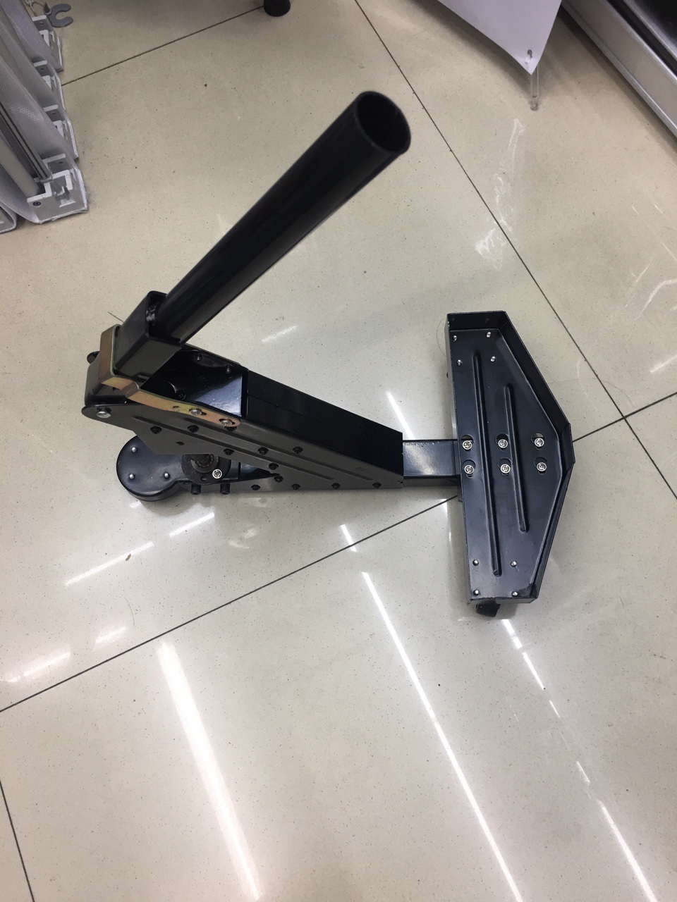 打扣机