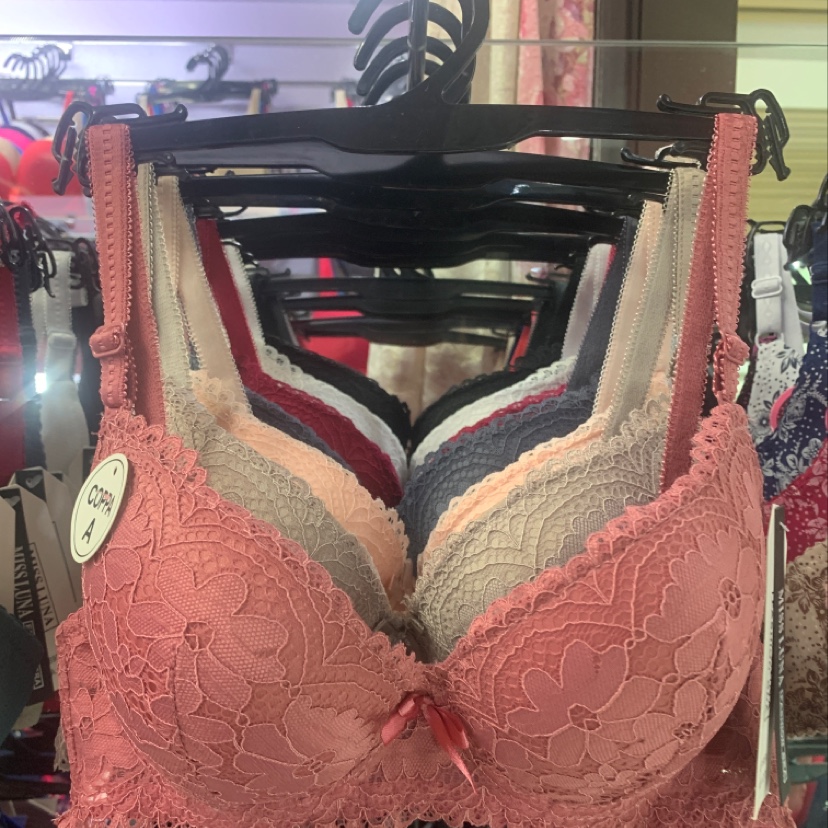 Bra Girl