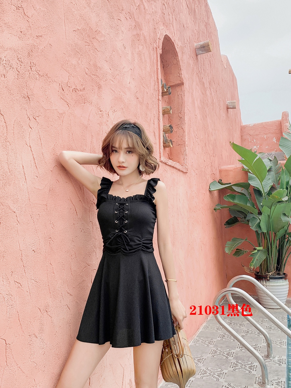 21031#最新面料坑条布连体泳衣：黑色、粉色，黄色、兰色