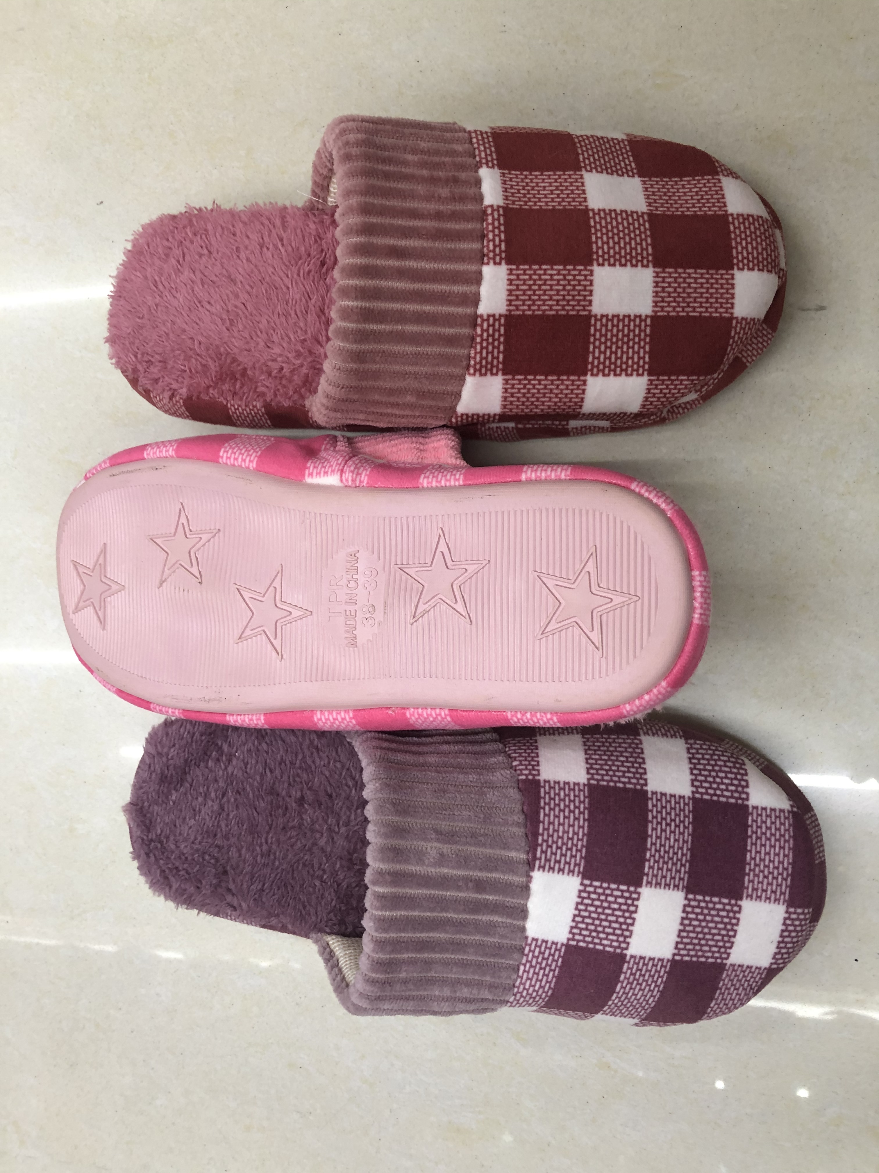 Hot-selling export checkered cotton slippers Application Scenario