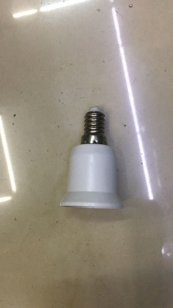E14 to E27 lamp caps are sold directly by the manufacturer with complete qualifications, meeting both European and American standards