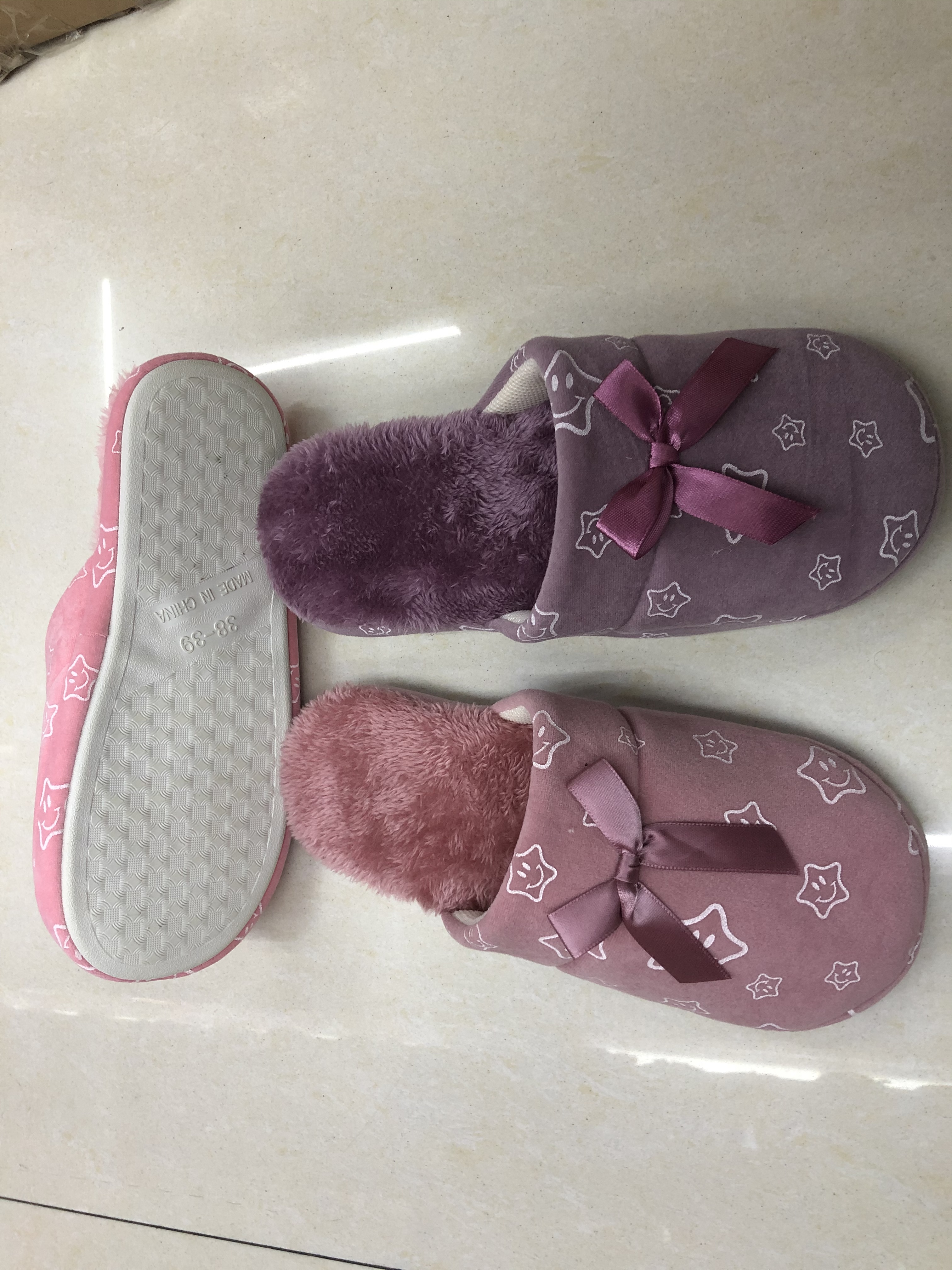 The 2020 autumn and winter new cartoon star smiling cotton slippers are best-selling items both in foreign trade and domestic sales detail image 3