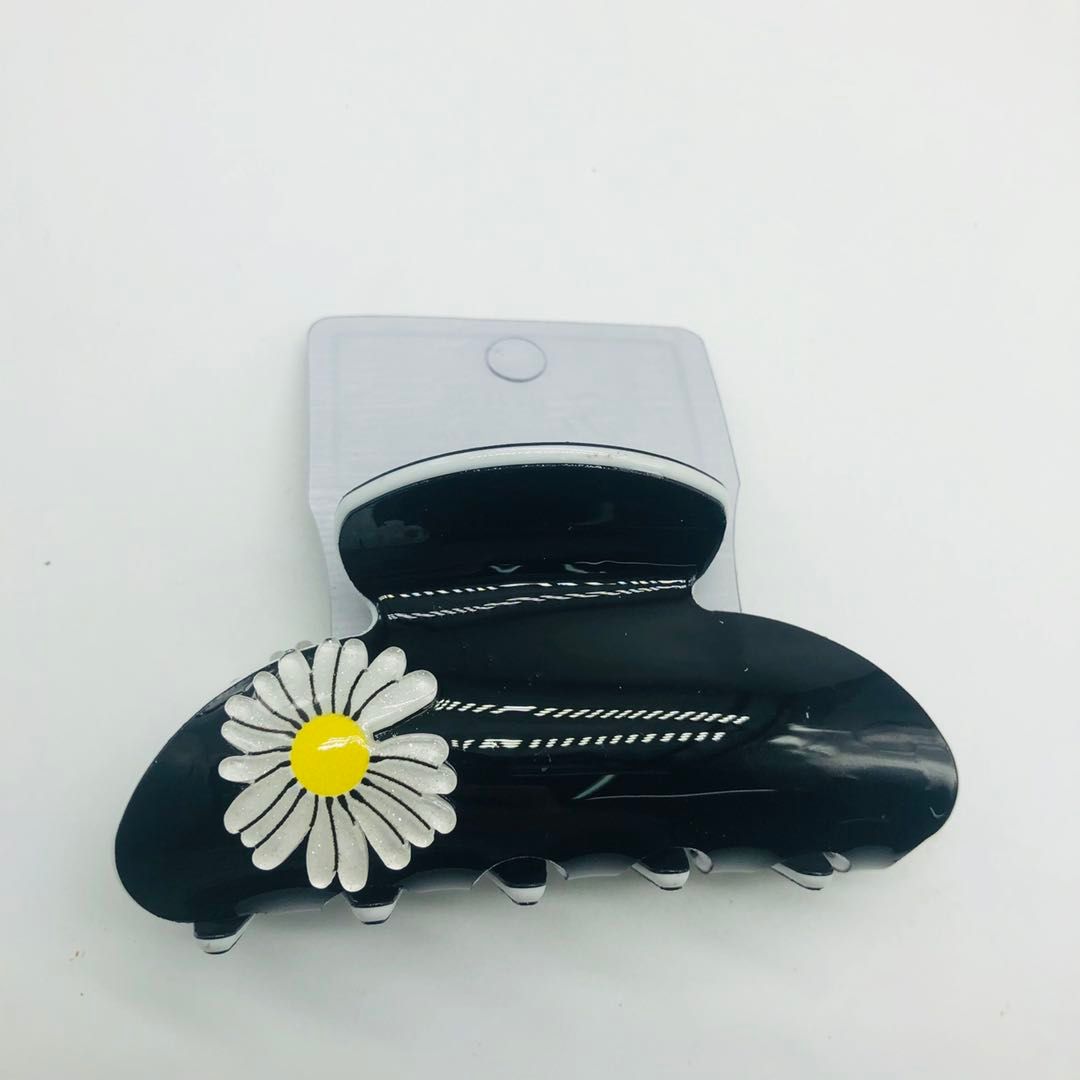 Cute cartoon flower, little animal, fresh style hair clip, medium-sized hair clip at the back of the head, texture hair gripper Item Picture