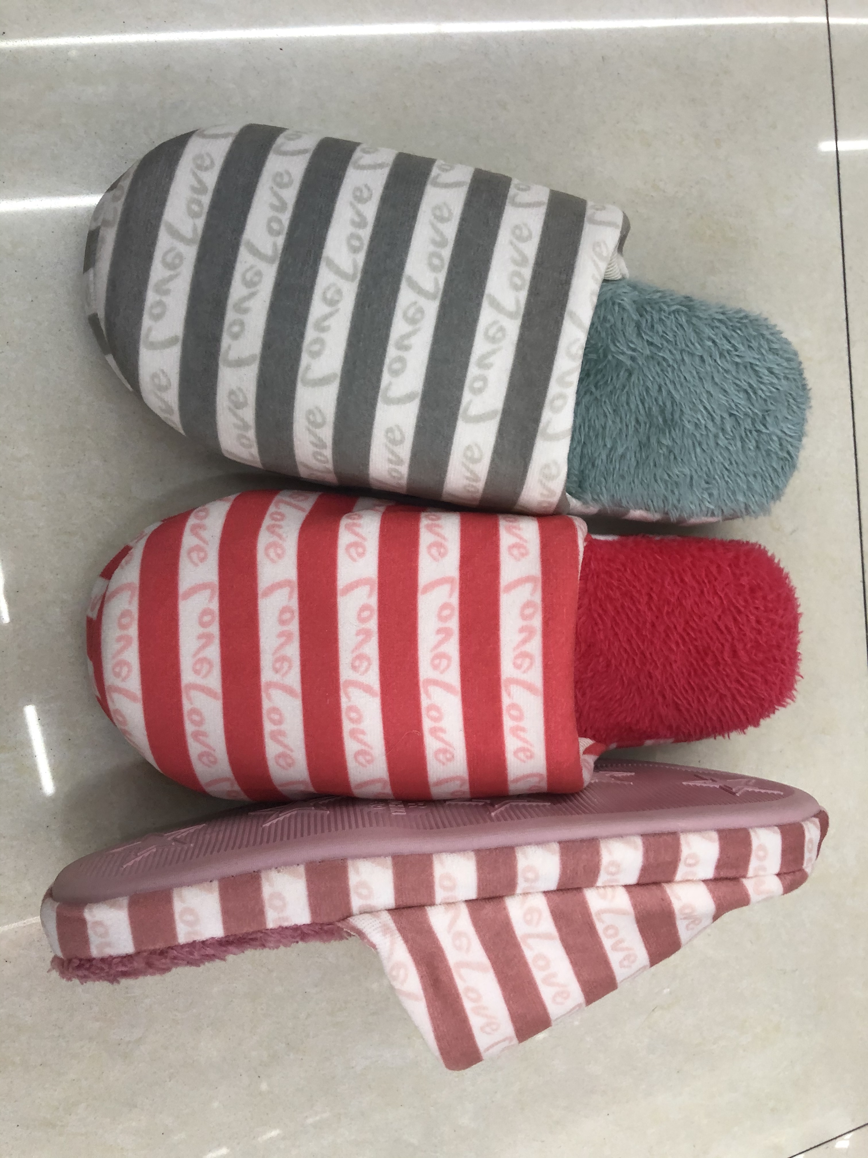 The best-selling indoor cotton slippers with the stripes and letters "love" for foreign trade exports Specification image