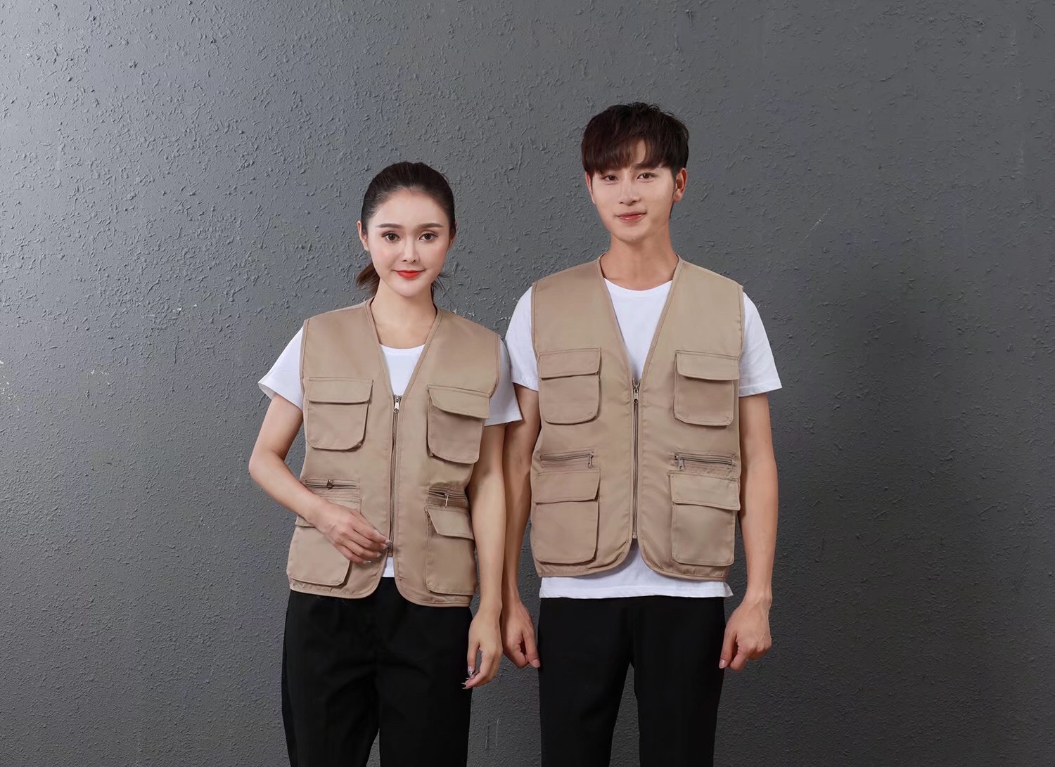 Multi-pocket work clothes, volunteer vests, custom-made printed express delivery advertisements, decoration projects, waistcoats, work vests for men and women detail image 4