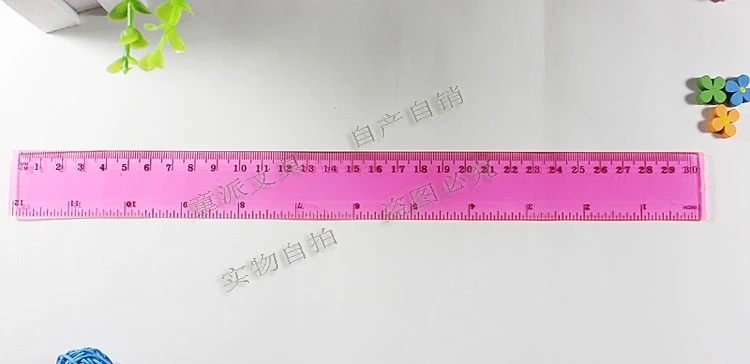 30cm plastic straight rulers from the ruler factory are stationery for students' drawing and homework. Customized transparent plastic rulers are available for wholesale detail image 3