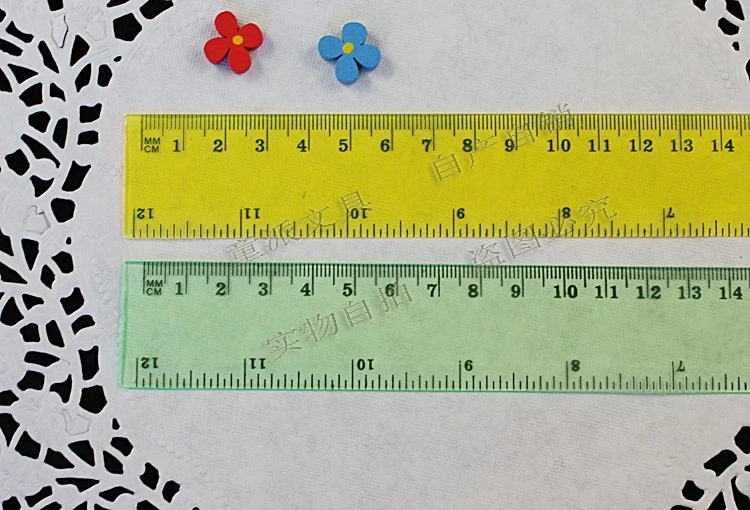 30cm plastic straight rulers from the ruler factory are stationery for students' drawing and homework. Customized transparent plastic rulers are available for wholesale detail image 9