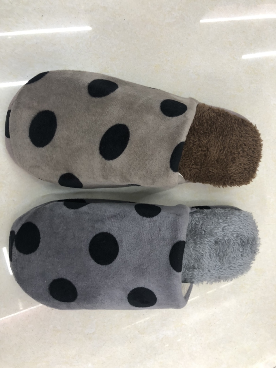 Large polka dot indoor woolen slippers for couples, a bestseller in foreign trade