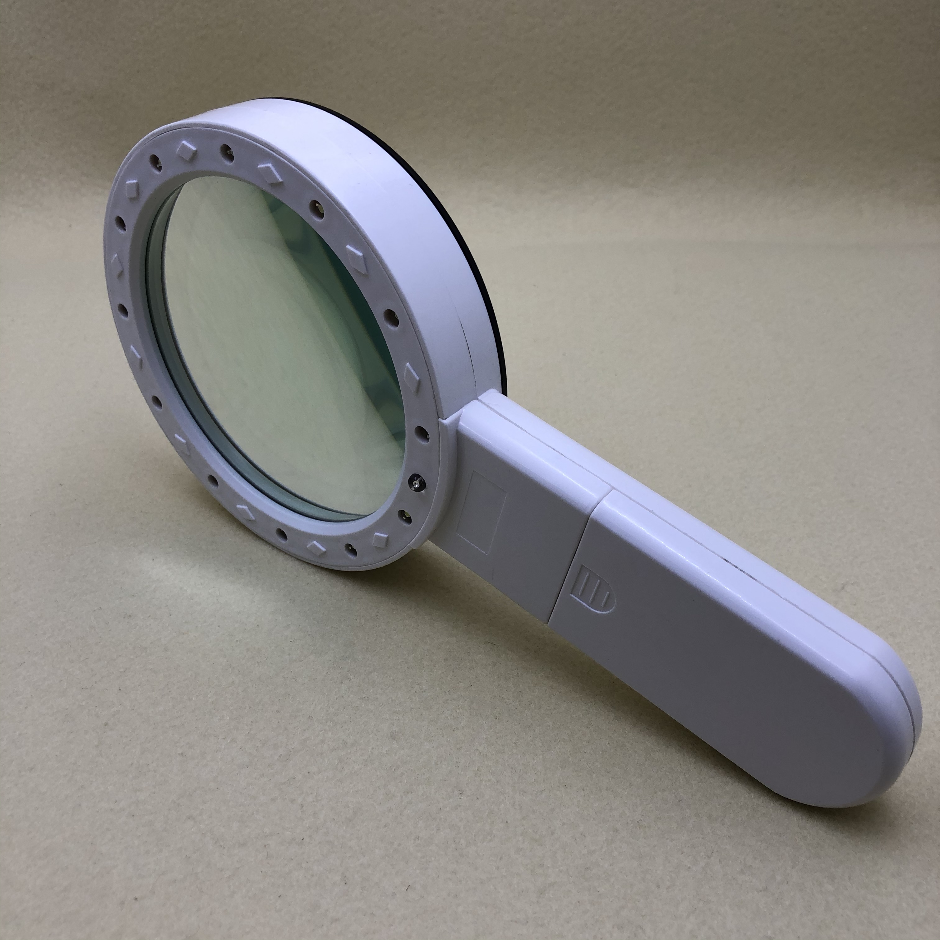 125CM大镜面带LED灯放大镜🔍白底实物图