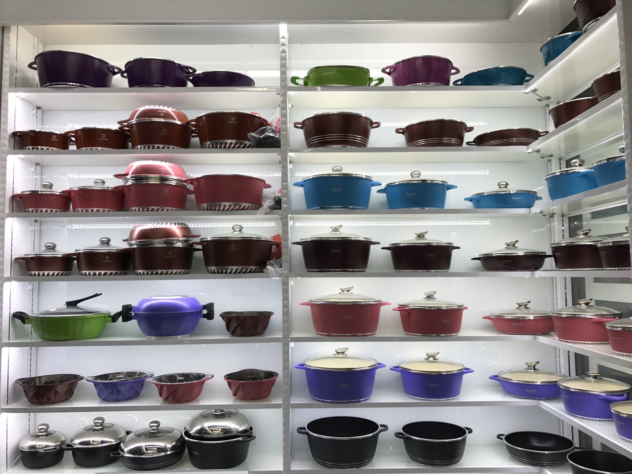 All kinds of soup pot sets