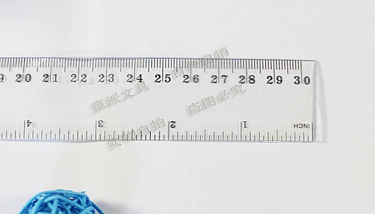 30cm plastic straight rulers from the ruler factory are stationery for students' drawing and homework. Customized transparent plastic rulers are available for wholesale detail image 2