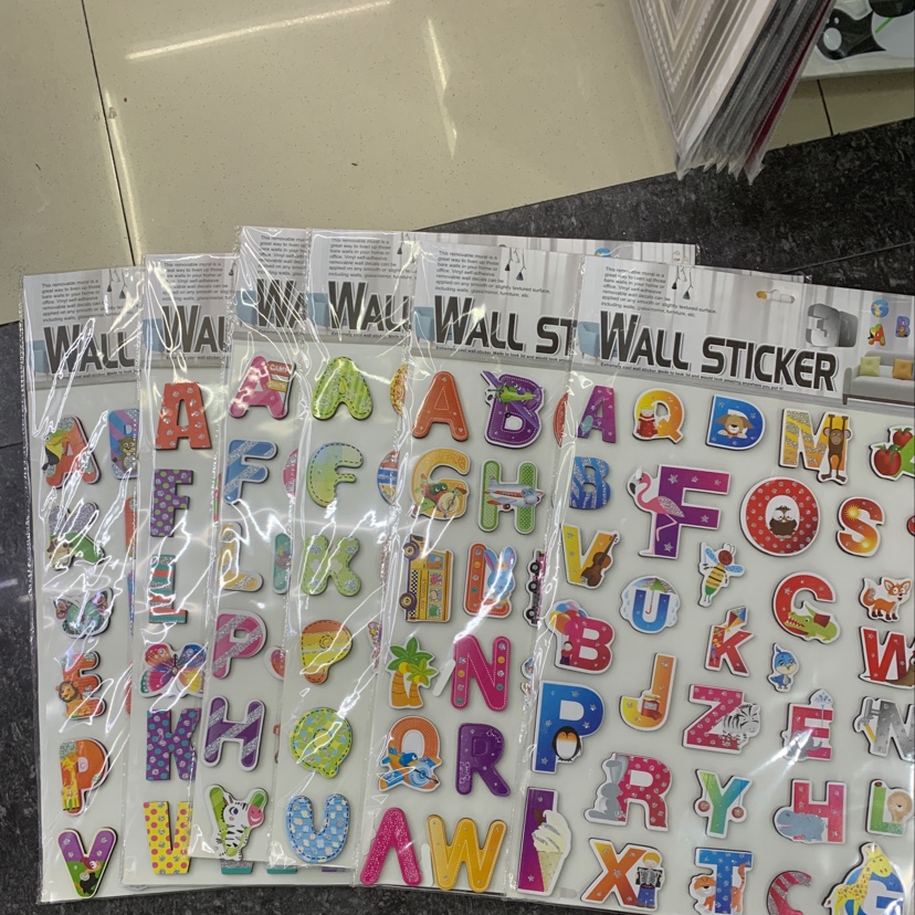 字母卡通动漫可爱贴纸幼儿园活动圆形贴画额头奖励贴多种款式套装