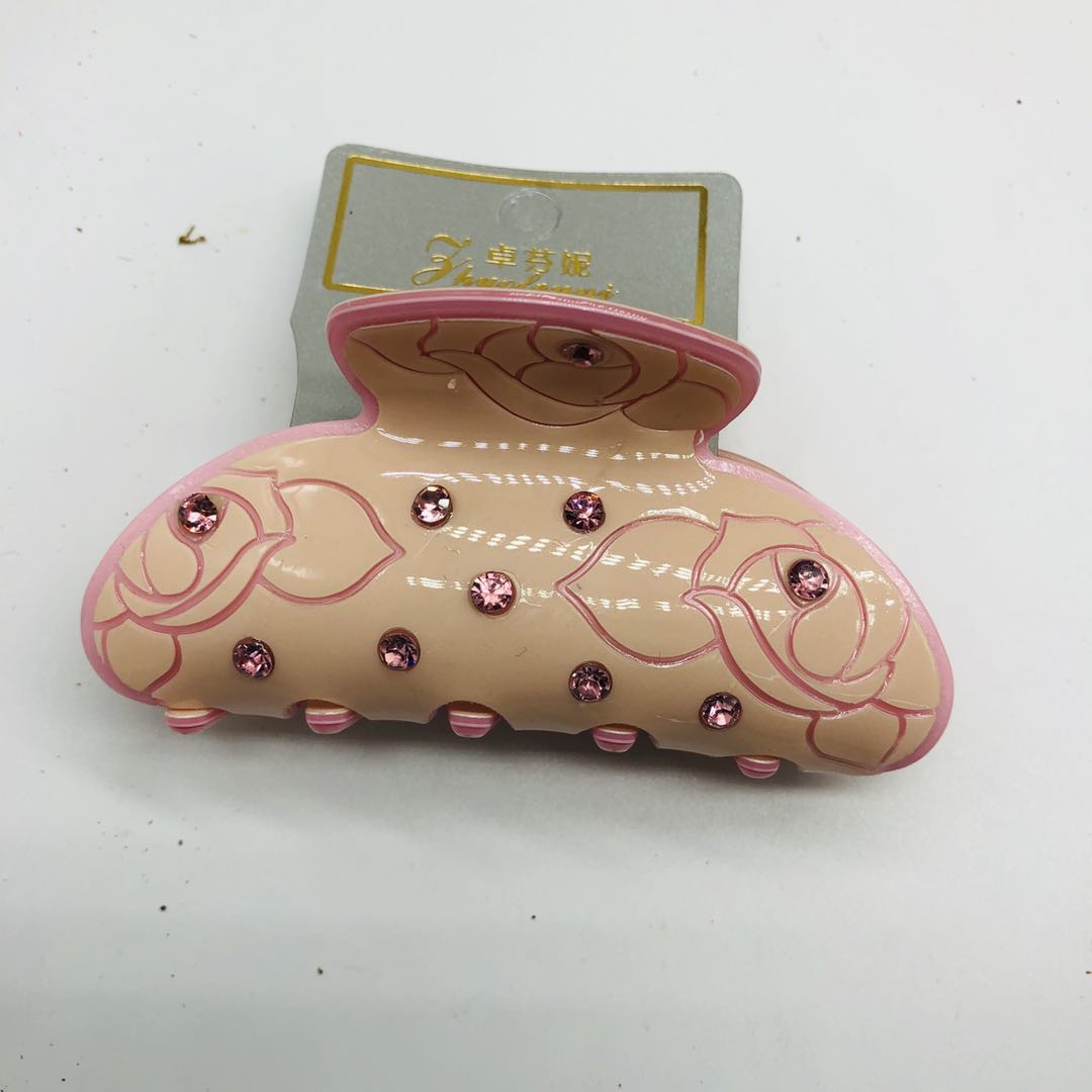 In stock: 9cm acrylic gripper, hair clip, powerful spring screw hair accessory, shower clip with carved dot drill Item Picture