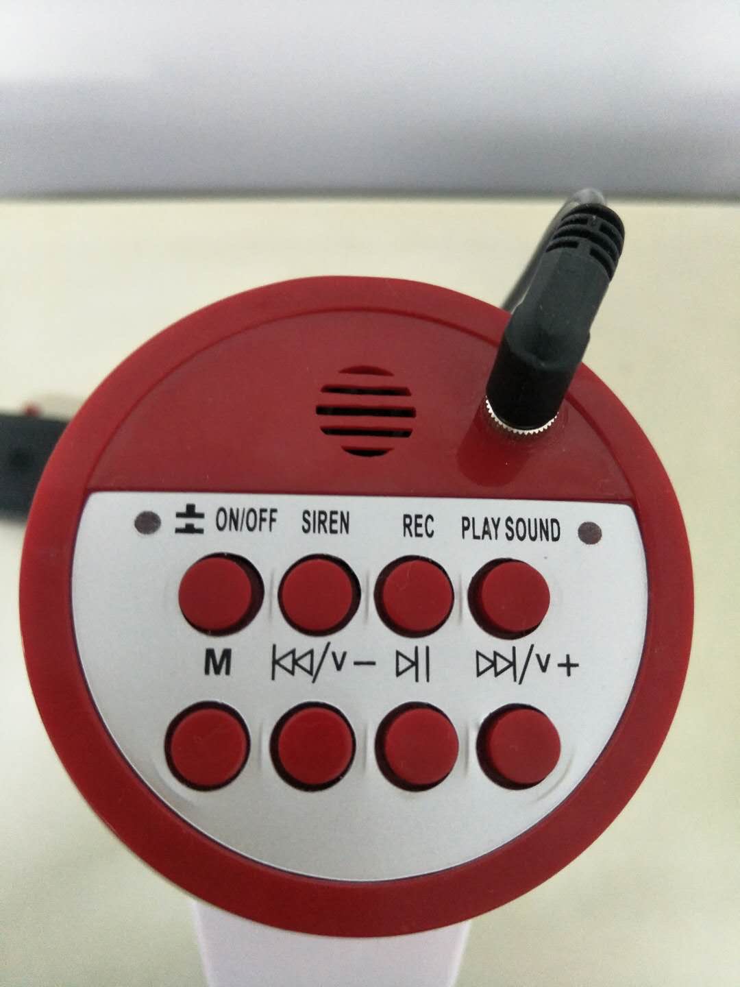 Starwave brand USB high-power loudspeaker with lithium battery, handheld loudspeaker Application Scenario
