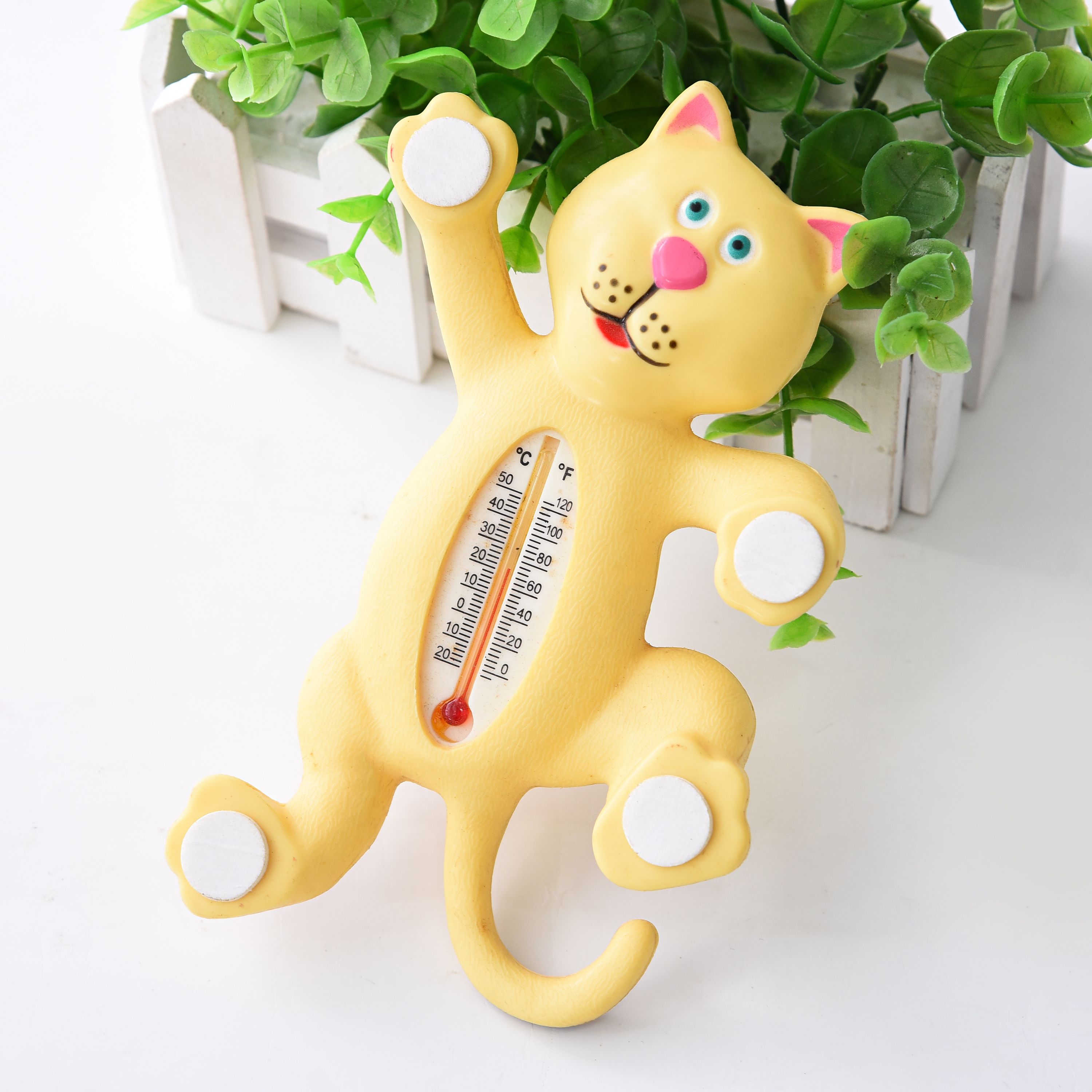 Wholesale cartoon thermometers, frog-shaped bee thermometers, fish tank thermometers, bath thermometers undefined