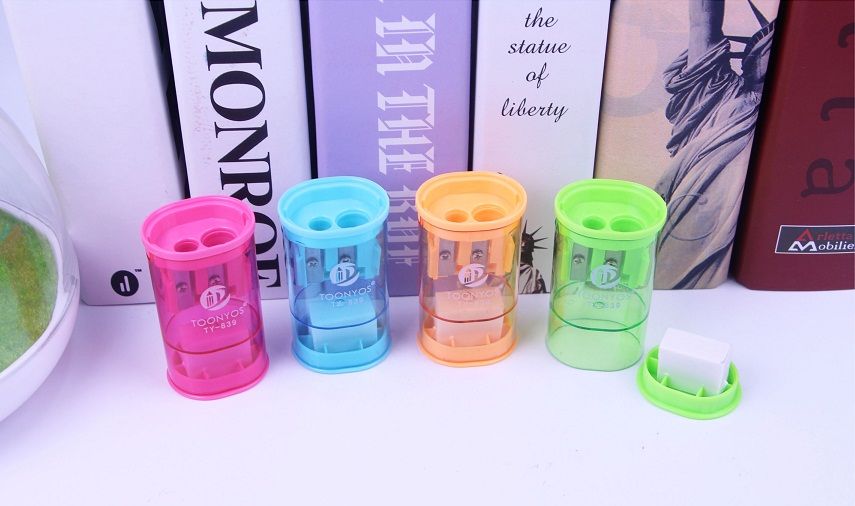 Dongyang 839 Office Double-hole large and small holes with erasers, pencil sharpeners and pen sharpeners student prizes