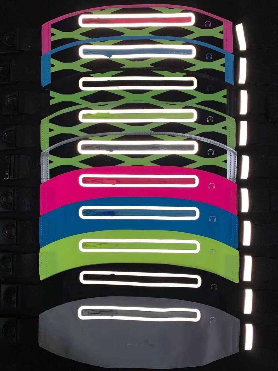 Diamond-shaped sports waist bag