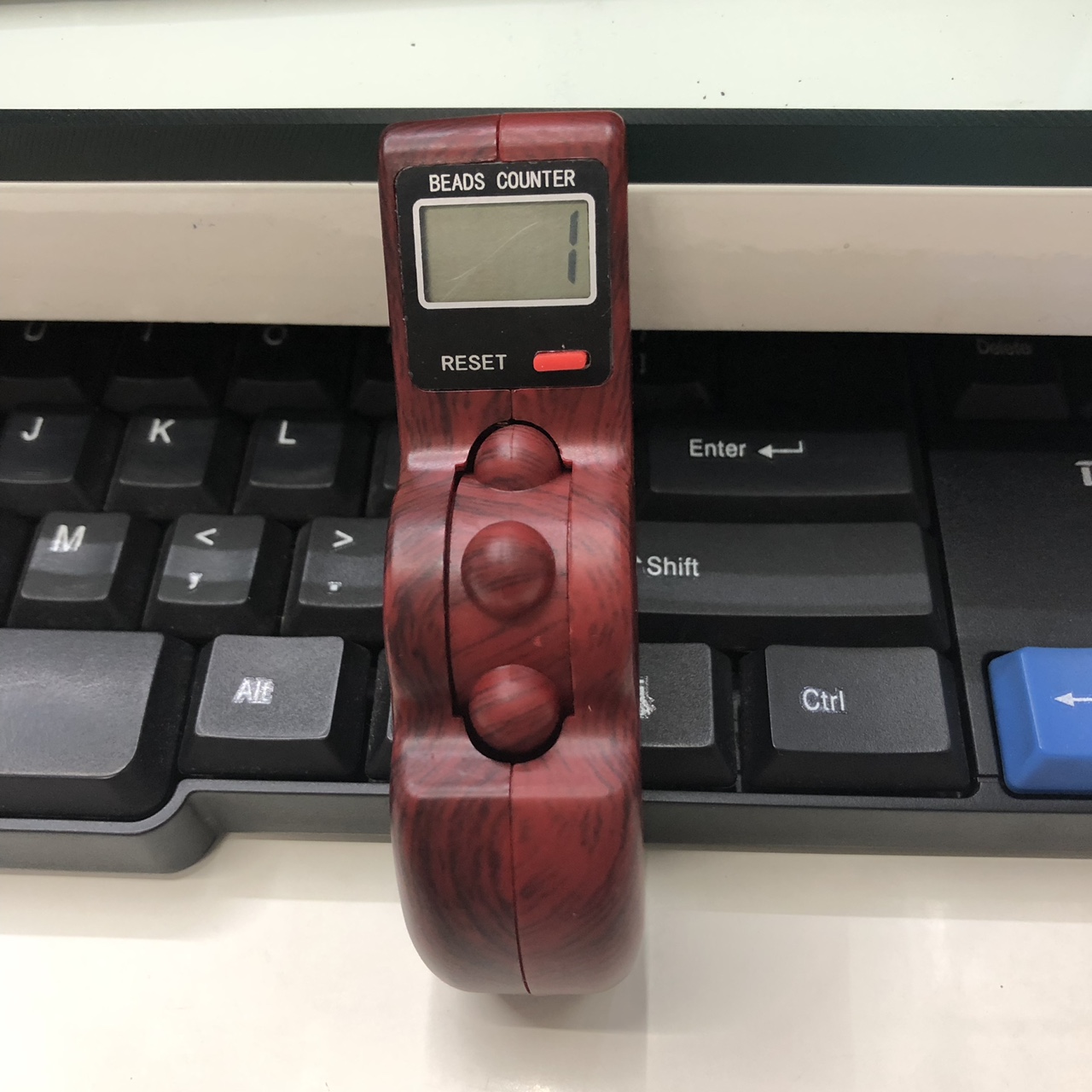  念佛手动转珠佛珠计数器指南针木纹佛教念佛计数器 