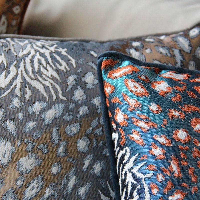 Chenier light luxury sofa cushions, living room headboard cushions, bay window model room cushions Application Scenario