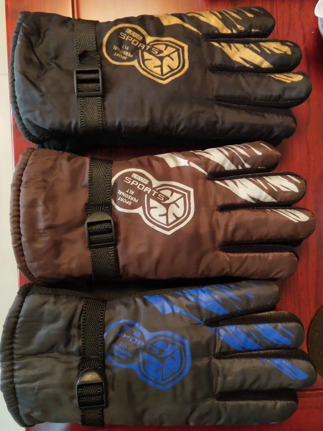 Non-slip thick casual warm gloves style variety price negotiable 258 thumbnail