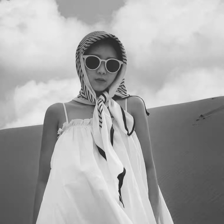 وشاح وشاح وشاح وشاح وعمامة
