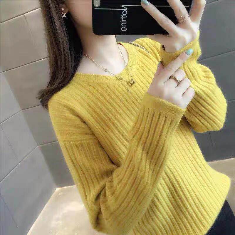 2020 Autumn/Winter new Style of women's loose pullover sweater, artistic style, high-neck, large-sized, laid-back base sweater TFX