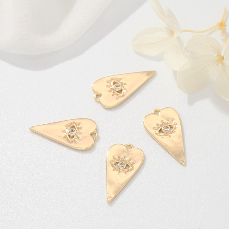 Zhongxing Accessories: Pure copper plated with 14k gold and inlaid zircon triangular pendant accessories. diy handcrafted materials factory direct sales and wholesale Specification image