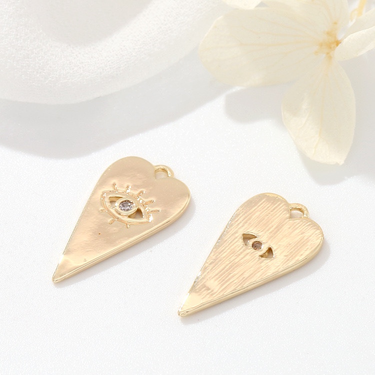Zhongxing Accessories: Pure copper plated with 14k gold and inlaid zircon triangular pendant accessories. diy handcrafted materials factory direct sales and wholesale